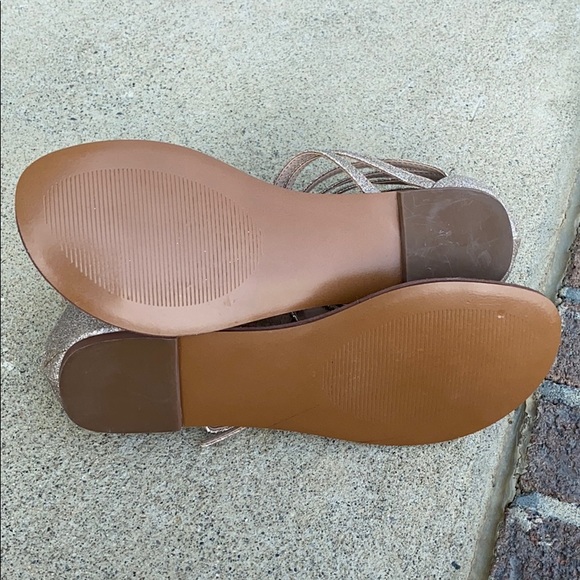 NEVER WORN! Steve Madden Simple G Glitter Sandal - Picture 8 of 8